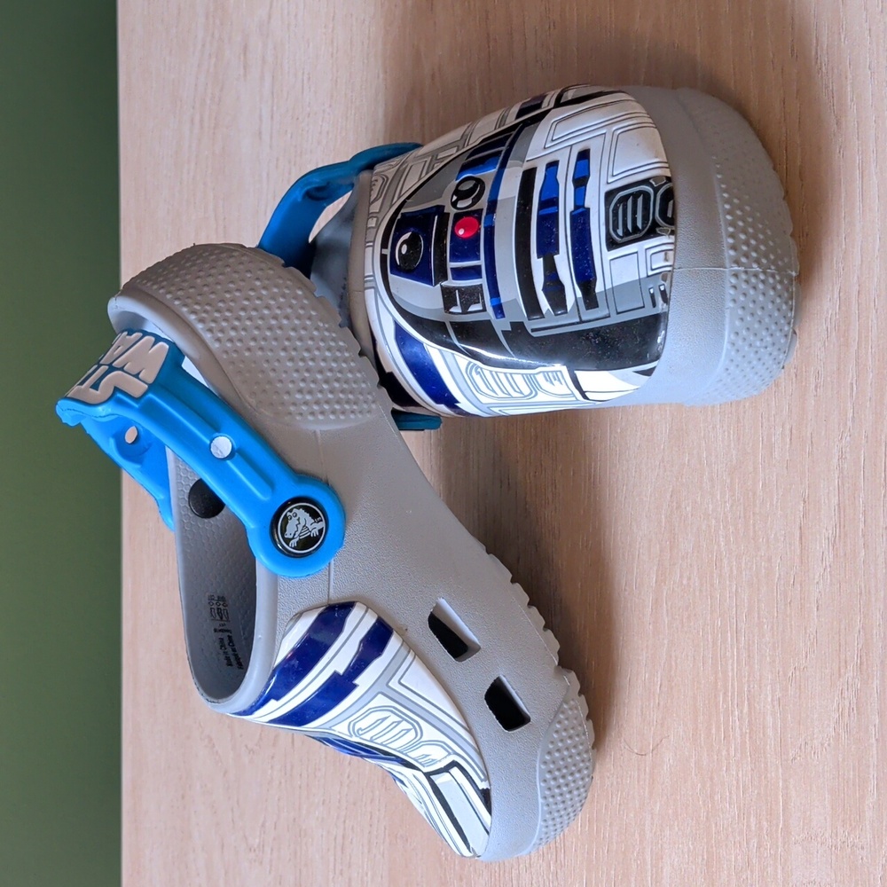 Kids' Star Wars Crocs - Picture 2 of 4